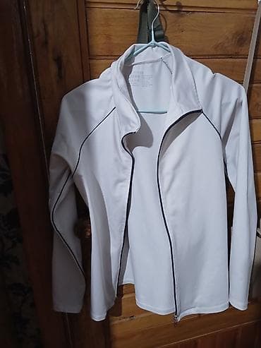 nike tech flece: Белая женская куртка на молнии с длинными рукавами и — 1