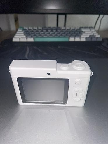 web camera: Цифровая камера, мыльница Есть фотки и видео снятые на камеру, могу — 3