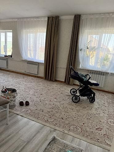 Кыймылсыз мүлк: 🏡 Продаётся дом 📍 Бишкек, Ак-Ордо 3 (верхняя часть города) 🚨 Срочная — 10