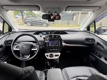 roewe i6: Toyota Prius: 2018 г., 1.8 л, Вариатор, Гибрид, Лифтбек — 4
