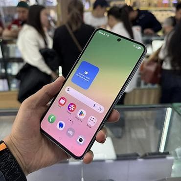 pixel 9a: Samsung Galaxy A56 5G, Б/у, 256 ГБ, цвет - Серый, 2 SIM — 2