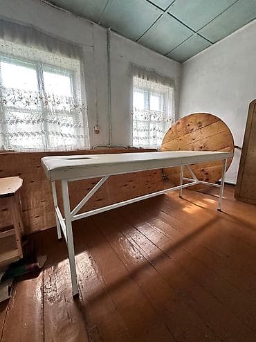 Медицинская одежда: Новая кушетка для массажа — 1