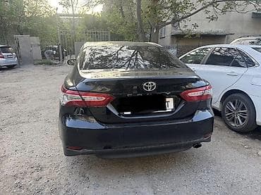 камре: Toyota Camry: 2023 г., Автомат, Седан — 2