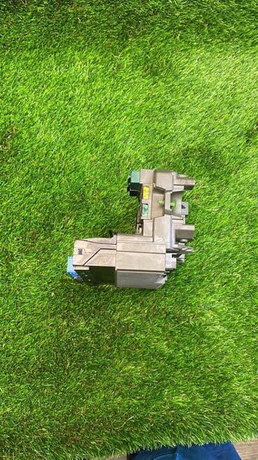 x5 e70: Блок комфорта Bmw X5 E70 M57D30 2009 (б/у)  Марка: BMW Модель: X5 Год — 5