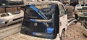 Кузовные детали: Дверь Комплект Nissan, Б/у, Оригинал — 2