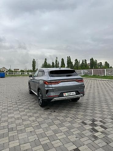 bmb 39: BYD Song Plus: 2022 г., Автомат, Электромобиль, Кроссовер — 4