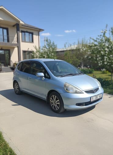 авто с последующим выкупом бишкек фит: Honda Fit: 2002 г., 1.3 л, Вариатор, Бензиновая, Хэтчбэк — 1