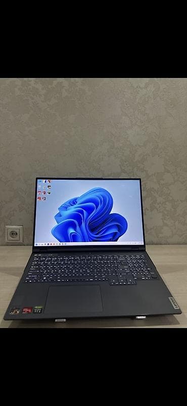 iris xe: Игровой, Б/у, AMD Ryzen 7 — 5