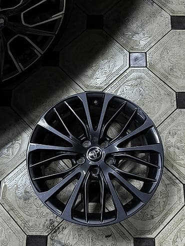 Литые Диски R 18 Toyota, Комплект, отверстий - 5