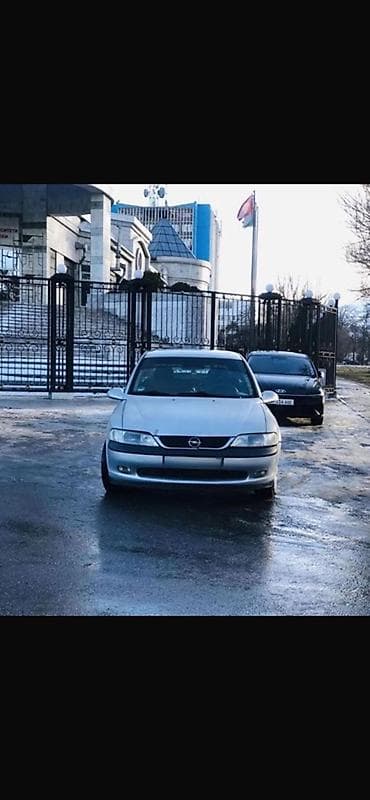 infinity fx: Opel Vectra: 2001 г., Седан — 5