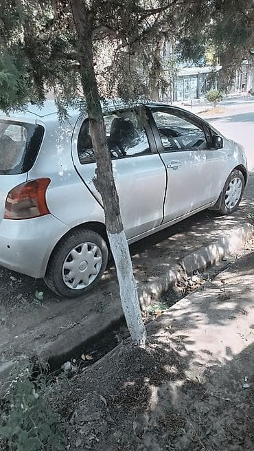 old man: Toyota Yaris: 2008 г., 1.3 л, Робот, Бензин, Хэтчбэк — 8