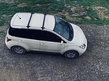 бензин сатылат: Toyota Ist: 2005 г., 1.3 л — 3