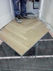 пол б у: Ложим ламинат,-300сом Кварц винил -450сом Линолеум -150сом Наливной — 5