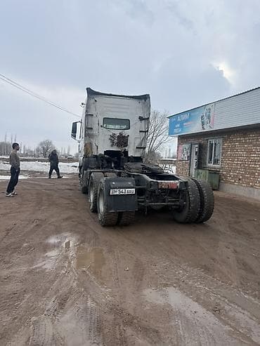 Коммерческий транспорт: Тягач, Howo — 4