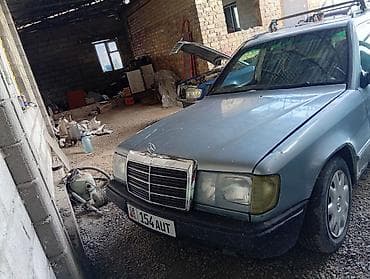 салон мерседес w124: Mercedes-Benz W124: 1986 г., Механика, Универсал — 4