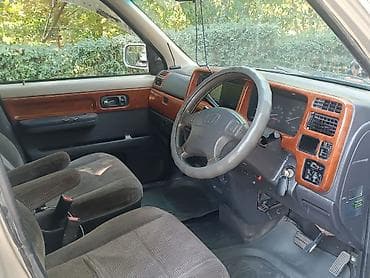 b class: Honda Stepwgn: 1999 г., 2 л, Автомат, Минивэн — 8