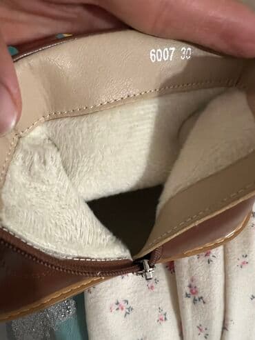 детская ортопедическая обувь: Абсолютно новые кожаные детские ботинки-ботильоны. Заказала дочке — 3