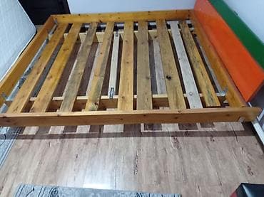 sofa bed: Двуспальная кровать из массива дерева с реечным основанием делал сам — 3