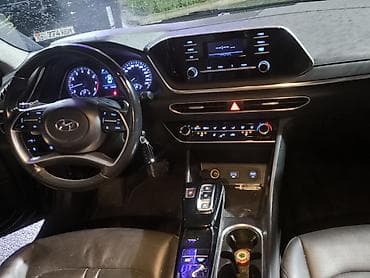 Hyundai Sonata: 2021 г., 2 л, Автомат, Газ, Седан — 10
