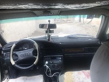 ларго продаю: Audi 100: 1989 г., Седан — 4