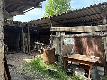 центр: Идеален для жилья, разведения скота и для бизнеса. Дом в самом центре — 5