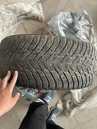 шипованные: Зимние шины с шипами, размер 245/45 R19 102T XL. 2штук 275/40 2штук — 3