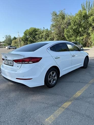 хончи е qm5: Hyundai Avante: 2018 г., 1.6 л, Автомат, Бензин, Седан — 6