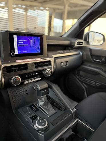 машн: Toyota Tacoma: 2024 г., 2.4 л, Автомат, Бензин, Внедорожник — 7
