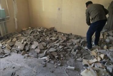 дома под снос: Разбор полов, Снос стен, Снятие потолков | Гипсокартонная стена, Снос перегородки, Снятие старой штукатурки | Снятие реечных потолков, Снятие подвесных потолков, Зачистка от старых обоев | Демонтаж линолеума, Демонтаж плинтуса, Демонтаж кафельной плитки | Крыша из шифера, Металлочерепичная кровля, Мягкая кровля Больше 6 лет опыта — 2