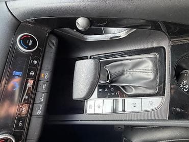 салквн тор: Hyundai Avante: 2021 г., 1.6 л, Автомат, Гибрид, Седан — 8