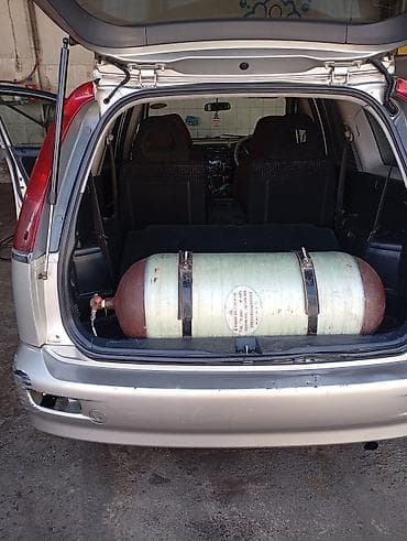 x trail: Honda Stream: 2002 г., 1.7 л, Автомат, Газ, Минивэн — 3