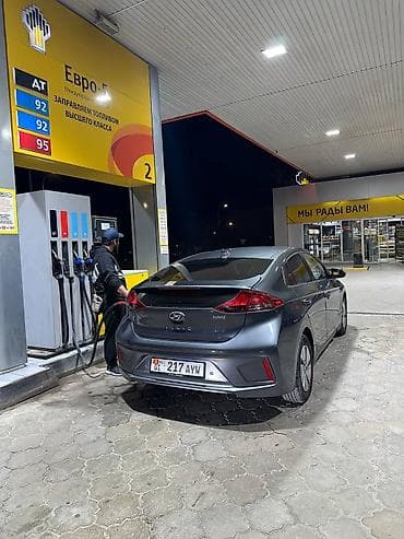 7 1: Hyundai Ioniq: 2019 г., 1.6 л, Автомат, Гибрид, Лифтбек — 5