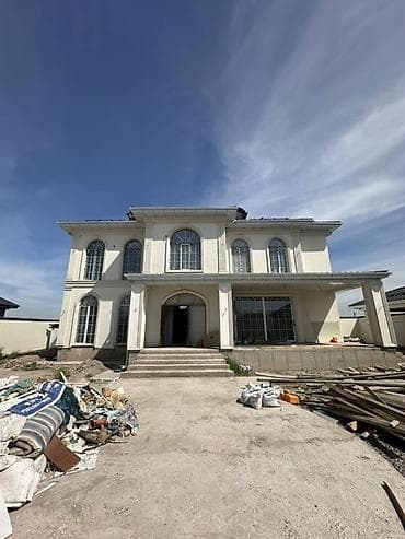 Продаётся особняк в районе Рухий-Мурас-2. Участок — 8 соток, площадь