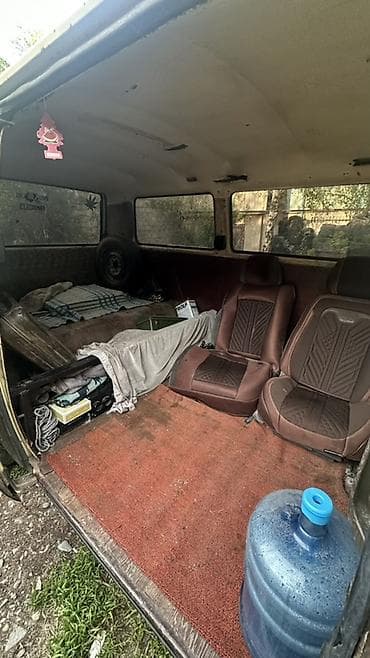 Продажа авто: Volkswagen Transporter: 1986 г., 1.6 л, Механика, Бензин, Минивэн — 10