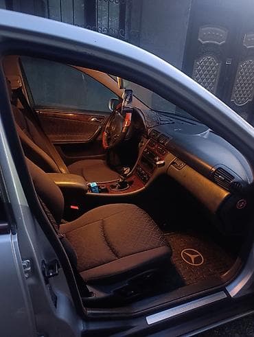 sg 9: Mercedes-Benz C-Class: 2002 г., 1.8 л, Ручные, Бензин, Седан — 5