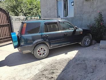 Honda CR-V: 1997 г., 2 л, Механика, Бензин, Универсал