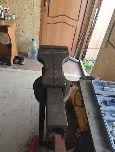 козел строительный: Тиски слесарные поворотные повышенной мощности ГОСТ 4045-57 — 7