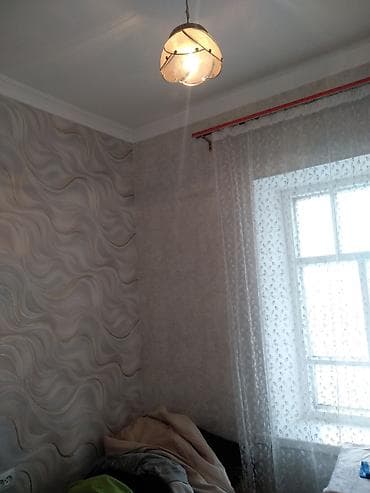 Продаётся дом центр район площади, саманный, участок 4.8 соток, три