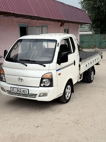 2 gz: Hyundai Porter: 2013 г., Механика, Универсал — 1