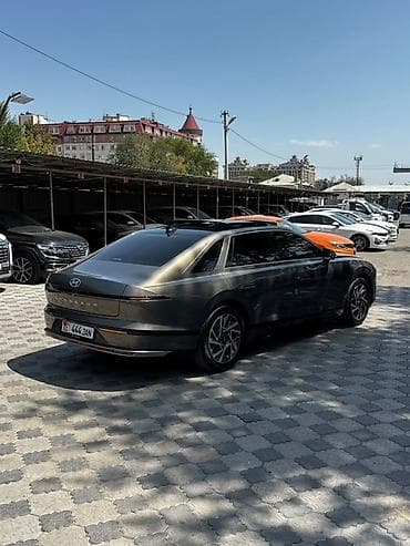 byd e7: Hyundai Grandeur: 2023 г., 1.6 л, Автомат, Гибрид, Седан — 3