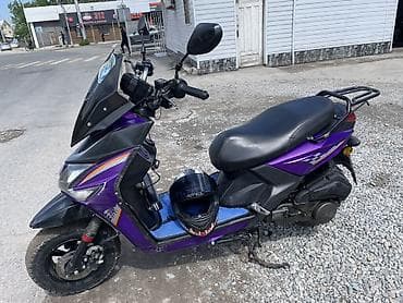 где можно купить мопед: Тип скутера 150 куб. см, Бензин, Б/у — 3