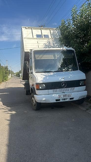 1 uz мотор: Mercedes-Benz Vario: 1994 г., 4 л, Дизель — 5