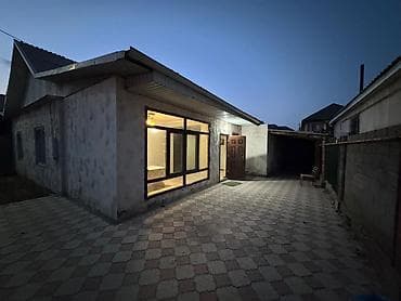Дома: 100 м², 4 комнаты, Семейным — 1