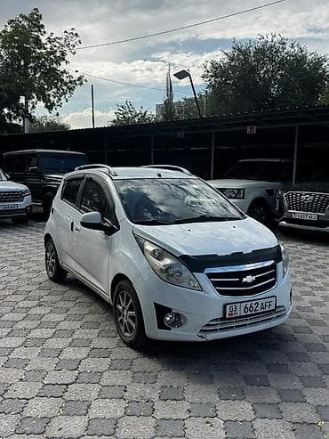 Chevrolet Spark: 2010 г., 1 л, Автомат, Бензин, Хэтчбэк — 1
