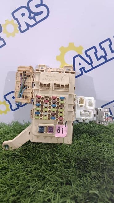 Блок предохранителей Toyota Б/у, Оригинал