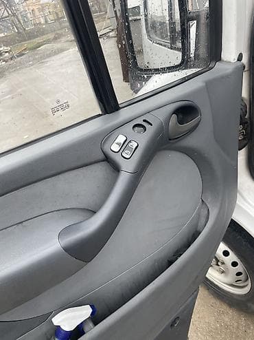 спринтер грузовой 2 2: Mercedes-Benz Спринтер: 2005 г., 2.2 л, Механика, Дизель, Бус — 7