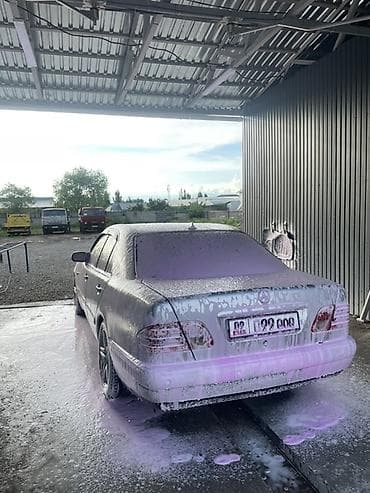 Продажа авто: Mercedes-Benz E-Class: 1998 г., 2.8 л, Типтроник, Бензин, Седан — 3