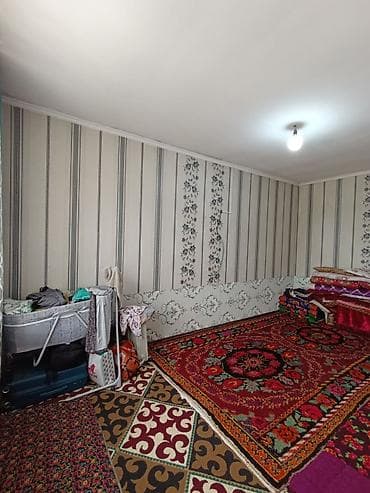 Үйлөр: 🏡 Продаётся уютный и надёжный дом! 💰 Цена: 68 000$ 🔹 Площадь дома: 100 — 8