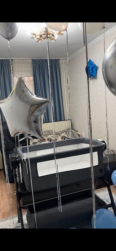 Детские электрокары: Детская приставная кроватка, С колесиками, цвет - Серый — 1