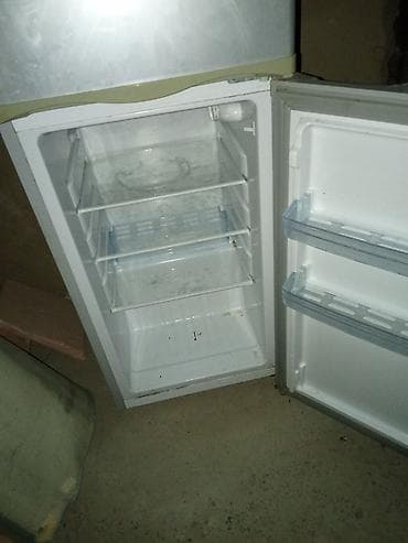 ipone 9: Холодильник KEG KD168F, серебристый, с верхней морозильной камерой. - — 2